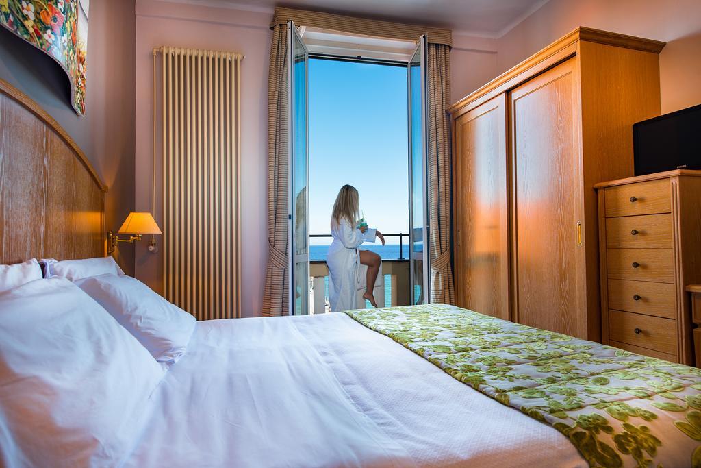 Hotel Ligure Alassio Buitenkant foto